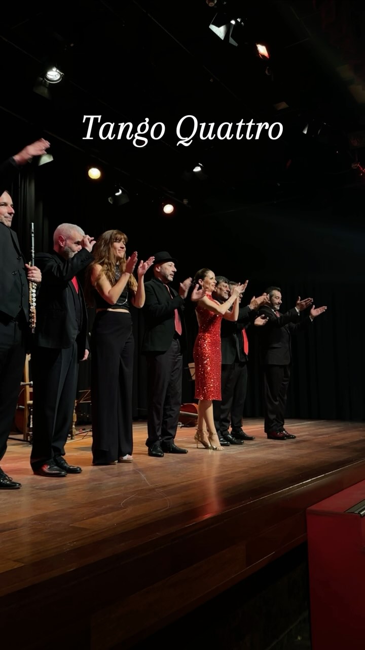 Bueno... venía a regalaros un poquito de lo que fue el evento de Tango Quattro el pasado 30 de noviembre.
.
Queríamos agradeceder a nuestros artistas de Tango Quattro, Mariel y Julio y Geraldine que se han unido después de tanto tiempo y han trabajado para crear este show para nuestras familias.
@fabian_carbone @sergiomenem75 @mario.sorianorico @ezequiel_cortabarria @geraldinegiudicellitango @julioluquetango @marielmartinez.tango 
.
Al ayuntamiento de Torrejón de la Calzada y a la concejal de cultura Mari Paz por brindarnos el espacio para esta noche mágica.
@ayto_torrejoncalzada 
.
A @carlospascualfotografo por regalarnos su arte en la cámara y a todos los que han estado ahí desde muy tempranito para que salga todo cómo imaginábamos.
.
Por supuesto a todos los que vinisteis a disfrutar de todo esto creado con amor.
A los que aportasteis vuestro granito de arena en la Fila 0 y a los que confiáis en nosotros cada día para crecer juntos.
.
Sin vosotros no hubiese sido posible.
.
Ha sido muy especial para nosotros y espero que para vosotros también. Se repetirá, muchas gracias siempre.
.
Equipo Fundación Creciendo. 🩵💜
#eventos #solidario #tango #tangoquattro #eventosolidario #creciendo #fundacion #torrejondelacalzada